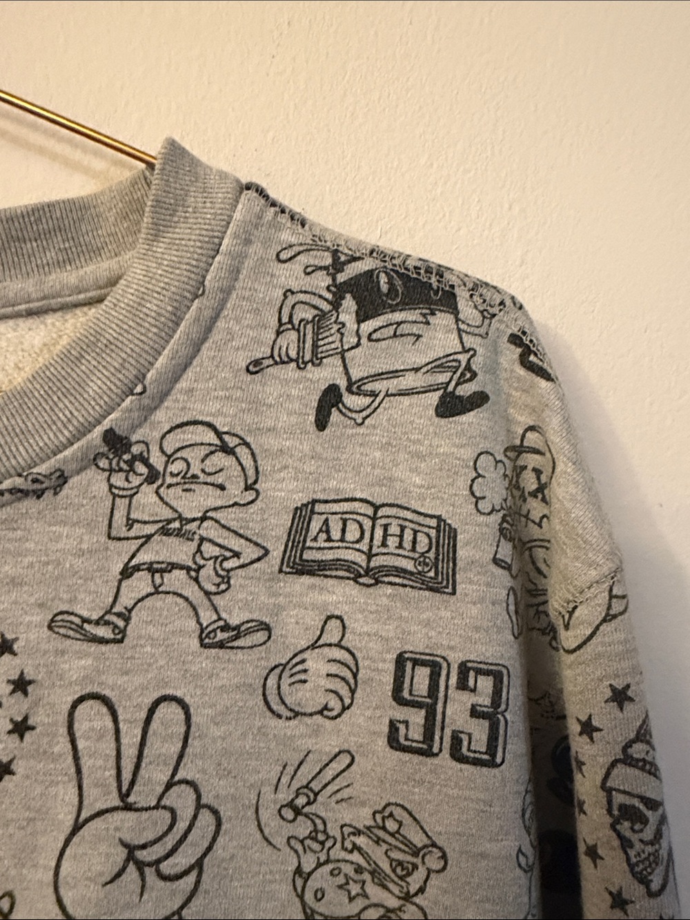 Ecko Unlimited Light Gray Crewneck with Black Graphic Print - Picture 4 of 9